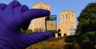 Магия света: прозрачный чип превратит дешевый смартфон в камеру профессионального уровня