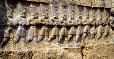 Хаос и божественный порядок: кто такие Хедамму и Иллуянку из хеттских мифов (фото)