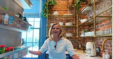 На кухні Різ Візерспун навели лад: реакція акторки (відео)