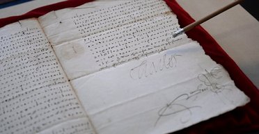 Не "Добрий вечір": як правильно вітатися під час листування (відео)