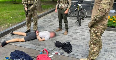 Причетні до ракетних ударів по Харкову: СБУ затримала групу коригувальників (фото)