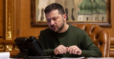 Не усміхається і став жорсткішим: як змінився Володимир Зеленський за два роки війни (фото)