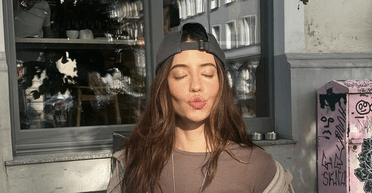 "Перевіряйте інформацію": Надя Дорофєєва стала жертвою шахраїв