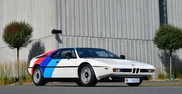 Капсулы времени на 3,5 млн евро: на аукцион выставили лучшие спортивные BMW (фото)