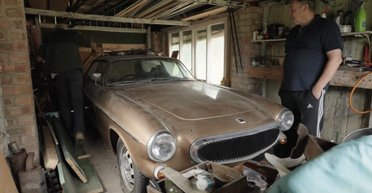Найнадійніше авто усіх часів простояло майже пів сторіччя в сараї (відео)