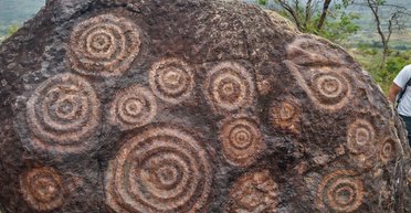 Рисунки существовали задолго до возникновения цивилизаций: ученые нашли загадочные петроглифы