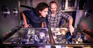 Ученые создали самый мощный в мире лазерный луч: как это изменит электронику