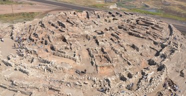Простые деревянные двери шокировали археологов: почему так произошло (фото)