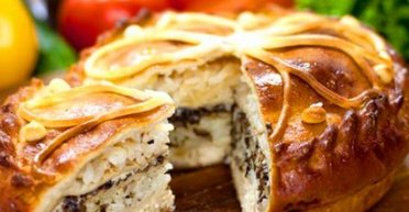 Магия украинской кухни: волшебный курник с блинами, мясом, грибами и рисом