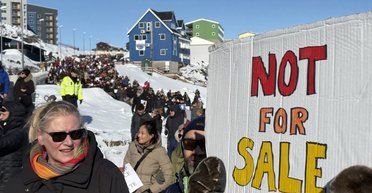 Захоплення чи угода: що відомо про плани США на Гренландію і чим це схоже на дії РФ у Криму
