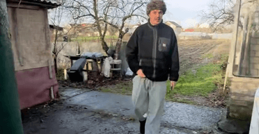 Переселенцы нашли дом в селе за 10 тыс. грн: что они там сделали (фото)