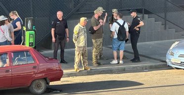 "Не надо выходить искать": в Минобороны объяснили, когда перестанут раздавать повестки на улице