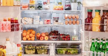 Какие продукты нельзя хранить в дверцах холодильника: многие делают одну и ту же ошибку