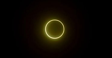 Вогняне кільце. Повних сонячних затемнень у майбутньому не буде: у чому причина (фото)