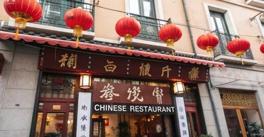 Подавали уличных голубей вместо утки по-пекински: в Мадриде закрылся популярный ресторан