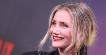 Кемерон Діас уперше за пʼять років вийшла на червону доріжку (фото)