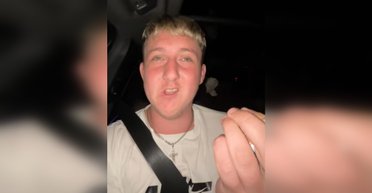 "Я в Украине, я в шоке": 21-летний блогер, который разорвал сеть реакцией на выезд в Польшу, вернулся