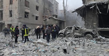 Удар "Іскандерами" по Харкову: Росія звинувачує у руйнуванні багатоповерхівки Україну