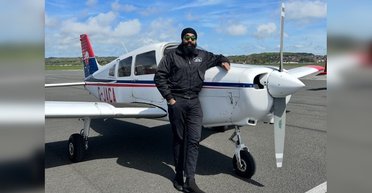 Гриль за 177 км от дома: пилот самолета шокировал новым гастрономическим турне (видео)