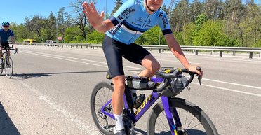 Преодолел 1700 км: эстонский депутат по дороге из Таллинна в Киев собрал €30 тысяч для ВСУ (фото)