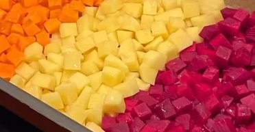 "Запечений" вінегрет: як приготувати улюблений салат по-новому