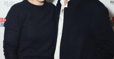 Принцесса Беатрис и ее муж продемонстрировали на публике стиль смарт-кэжуал (фото)