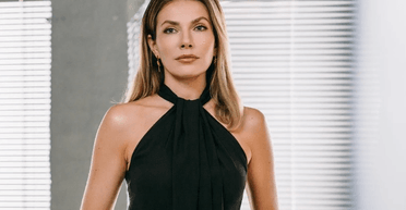 Знімається в Москві: що відомо про доньку Сумської, яка збирала гроші на паспорт РФ (фото)