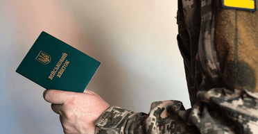 Продовжать термін або покарають: що буде з 6 млн українців, які не оновили дані в ТЦК