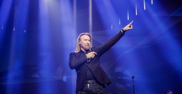 "Это отвратительно": фанаты Винника возмутились сценкой "Квартала 95" с насмешкой над кумиром (видео)