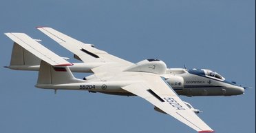 Российские глаза в стратосфере: что известно о редком самолете М-55 "Геофизика" (фото)