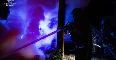 Заходили с разных направлений: подробности ночной атаки "шахедов" на Киев (фото)