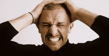 Герой нового "Холостяка" несподівано показався під крапельницями: що з ним сталося (фото)