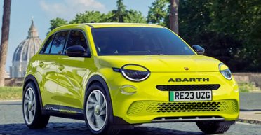 Fiat готує новий заряджений електрокросовер у ретростилі (фото)