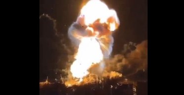 Вибух у Феодосії: уламки ВДК "Новочеркасск" розкидало по всьому місту, — росЗМІ (відео)