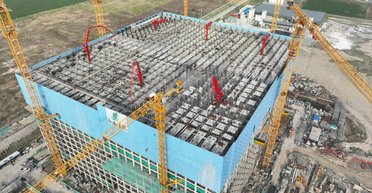 Литий не нужен: в Китае создали "вечную" батарею, которая работает на гравитации (видео)