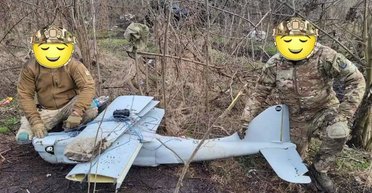 Український наземний безпілотник "захопив" російський дрон "Орлан-30" (фото, відео)
