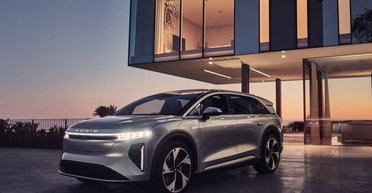 Новый американский соперник Tesla с запасом хода 700 км поступил в производство (видео)