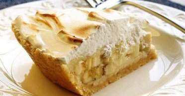 Банановий пиріг на пісочному тісті: простий рецепт дивовижного десерту