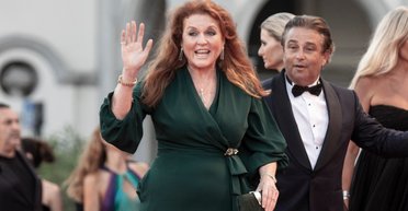 Сара Фергюсон поділилася новим знімком із королівськими коргі Єлизавети II