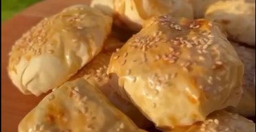 Швидкі пиріжки з куркою: покроковий рецепт