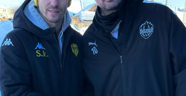 "Тема закрита": ексгравці "Динамо" Мілевський та Рибалка побилися після матчу медіаліги (відео)