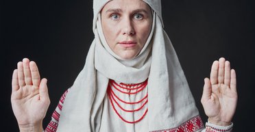 Никакой религии — чистый бизнес. Почему в Украине стало возможным появление "Богородицы"