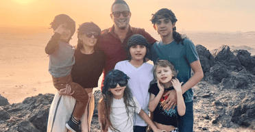 Батько виховував п'ятьох дітей, керуючись штучним інтелектом: що з ними сталося (фото)