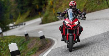 Четыре в одном. Новый мотоцикл Ducati Multistrada 1200S