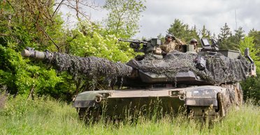 "Готовятся усилить бригады": Зеленский подтвердил прибытие танков Abrams в Украину