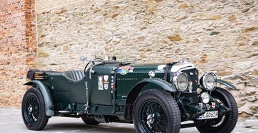 Британская классика: на аукцион выставили коллекцию редких спорткаров (фото)