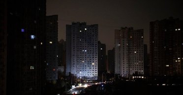 Графики отключений на 29 ноября: кому повезет быть со светом почти весь день