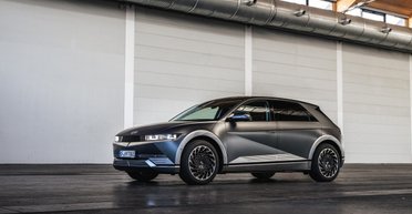 Фавориты своего класса: эксперты назвали лучшие новые авто 2023 года (фото)