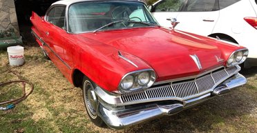 Гість із 60-х: виявлено стильний 66-річний Dodge з малим пробігом (фото)