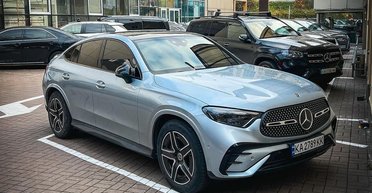 В Украине появился новейший спортивный кроссовер Mercedes с изящным дизайном (фото)